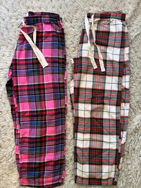 Lot of 2 LOVE By GAP Flannel Pajama bottoms. Women’s size Medium